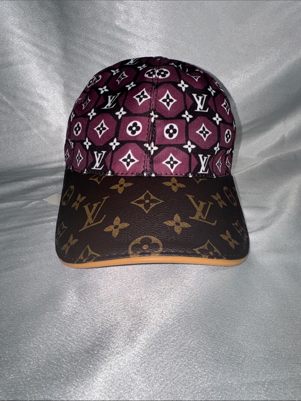 New!🔥Louis Vuitton Brown Leather Monogram Cap with Plum Patterned Crown!🔥